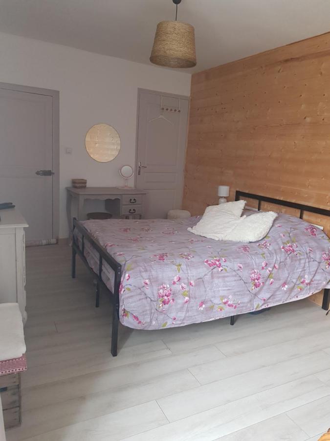 Maison ,1 Chambre, Une Petite Piece , Un Salon, 5 Couchages Villa Chevire-le-Rouge Exterior photo